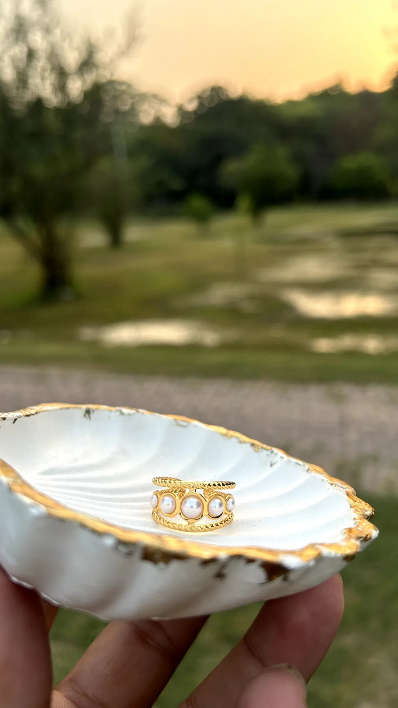 White pearl Golden Rings